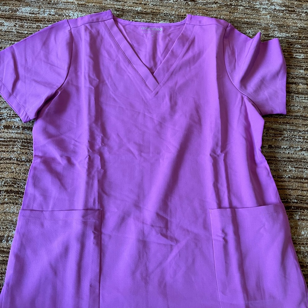 Mandala Scrub Top M